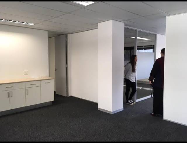 116M² OFFICE TO LET IN PINELANDS